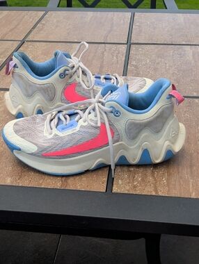 Nike Giannis Antetokounmpo Mens Basketball Shoe Size 8